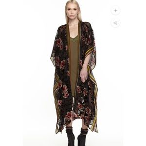 Aratta Flying Ebony Burnout Velvet Kimono
